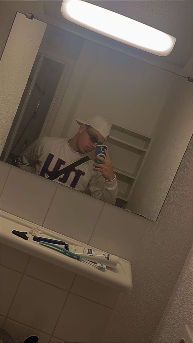 Profil de Badre, 32 ans, Annonce gay à Waterloo (Brabant wallon)