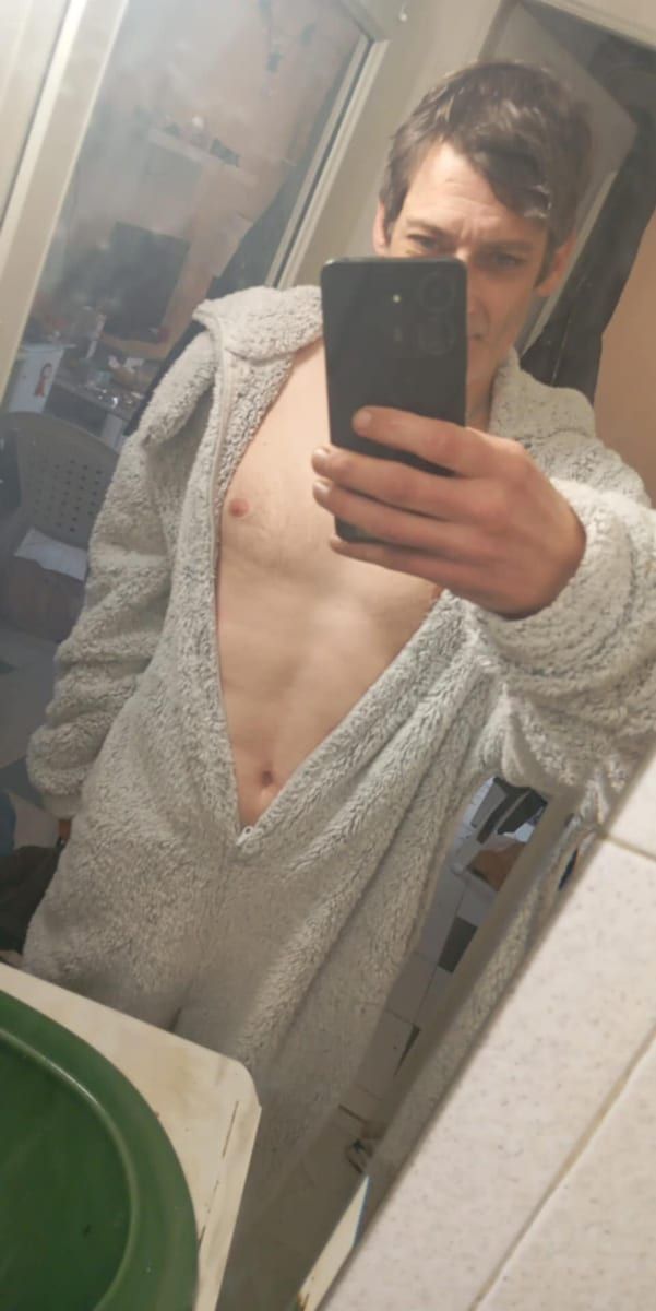 Profil de Eymeric, 34 ans, Annonce gay à Jodoigne (Brabant wallon)