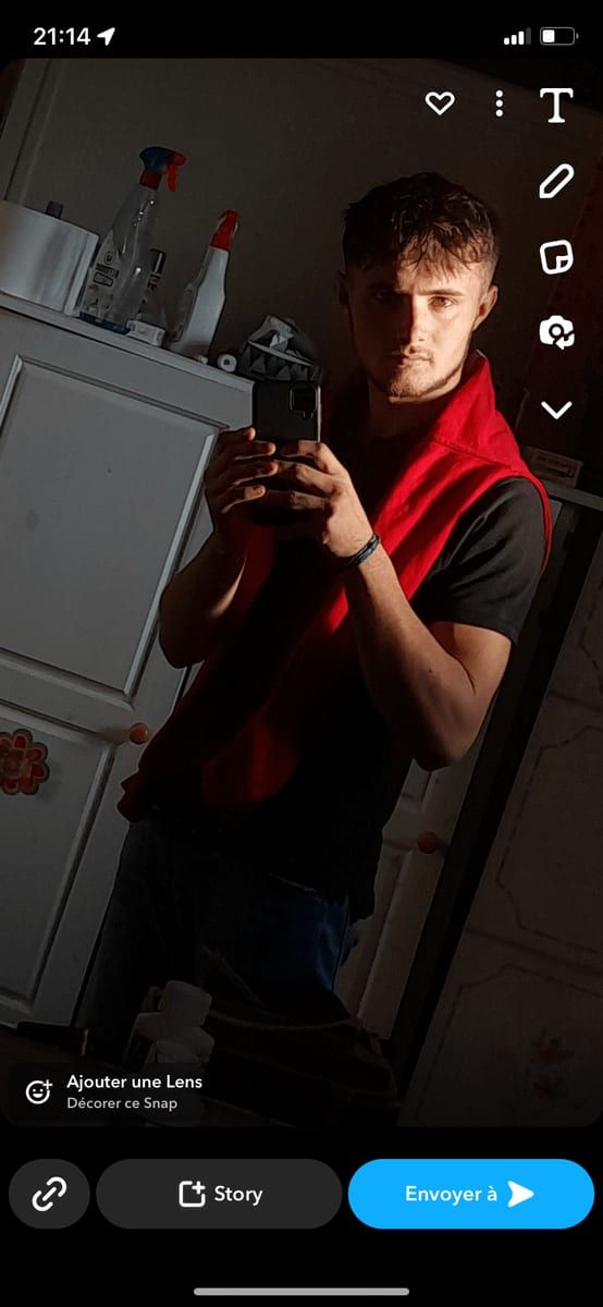 Profil de Adlan, 29 ans, Annonce gay à Nivelles (Brabant wallon)